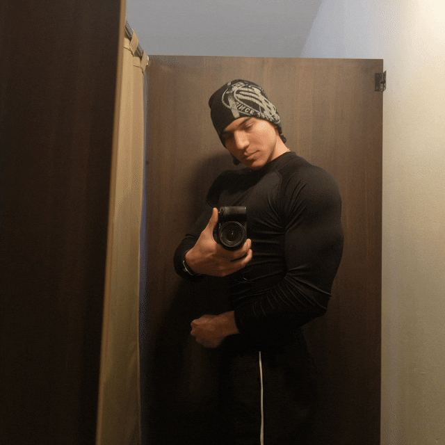 Compression Long Sleeve Turtleneck — así queda puesta